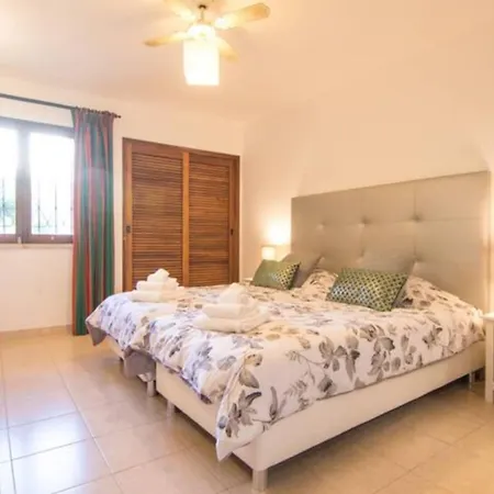 The Concierge - Surlaplage Apartment