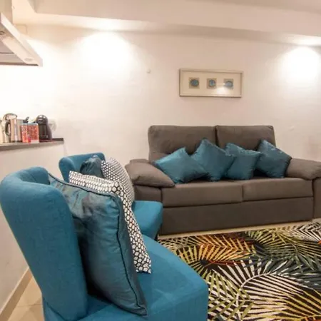 The Concierge - Surlaplage Apartment *