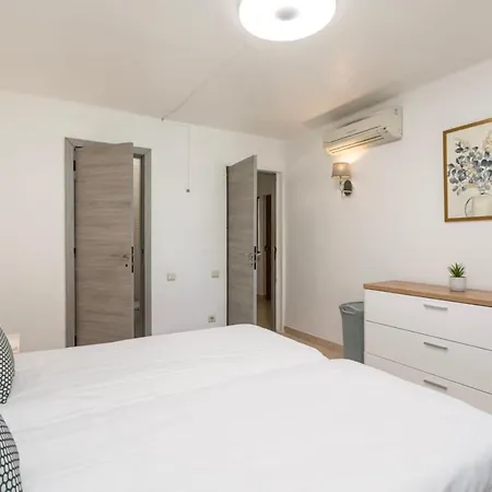 Apartment The Concierge - Surlaplage *