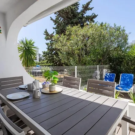 The Concierge - Surlaplage Apartment *